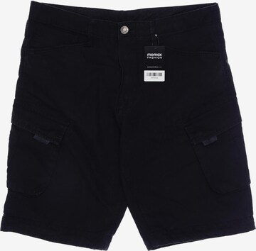 Urban Classics Shorts in 34 in Black: front