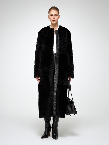 V S P Winter coat 'Inesse' in Black