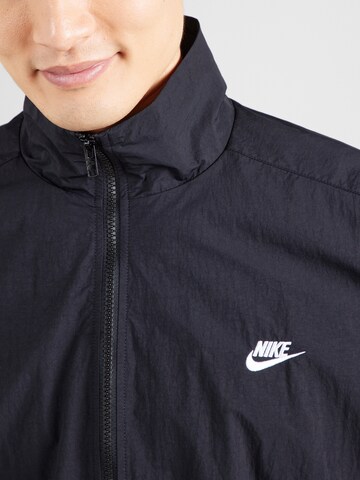 Giacca di mezza stagione 'CLUB' di Nike Sportswear in nero