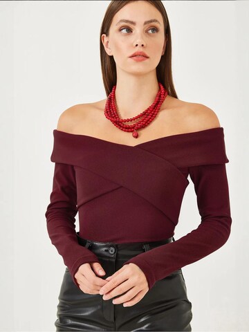 Bianco Lucci - Camisa em vermelho: frente