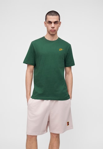 Regular fit Maglietta 'Club' di Nike Sportswear in verde: frontale