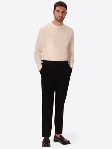 Distretto12 - regular Pantalón chino 'Leonardo' en negro