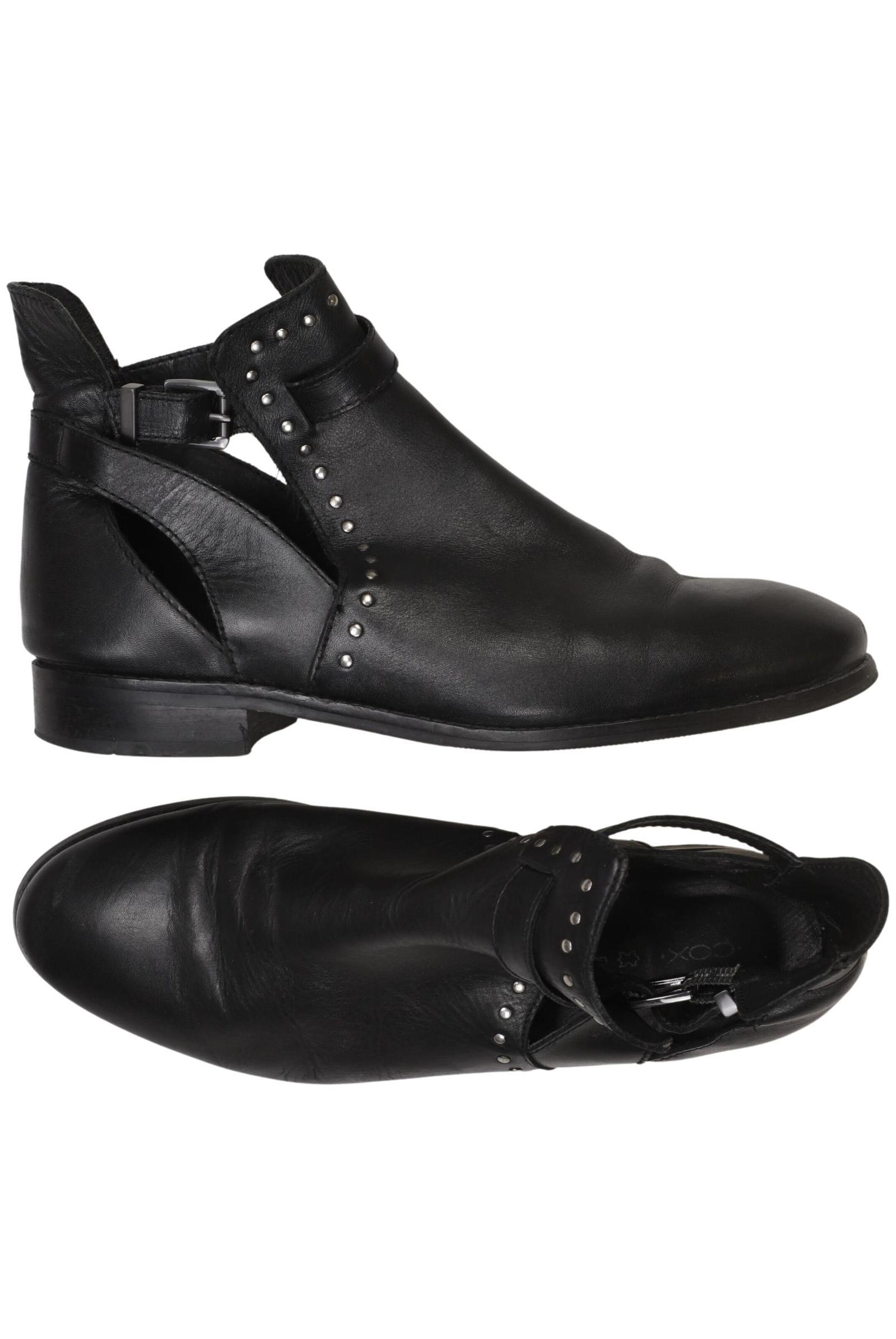 COX Dress Boots in 39 in Black: front