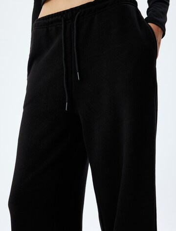 Koton Wide leg Broek in Zwart