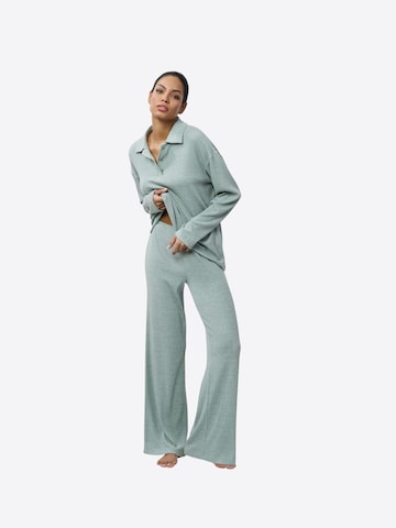 ARUELLE Pyjama in Grün: Vorderseite