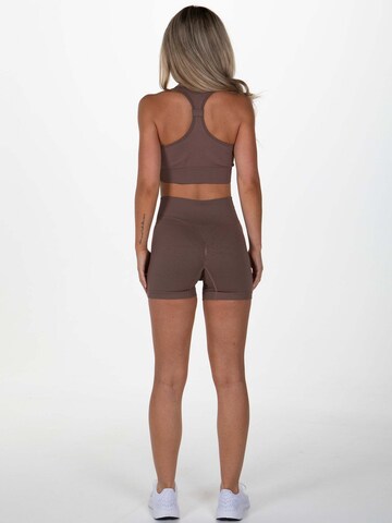 Divina Slimfit Sportshorts 'Nani' in Braun