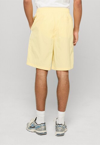 Shorts de bain Urban Classics en jaune