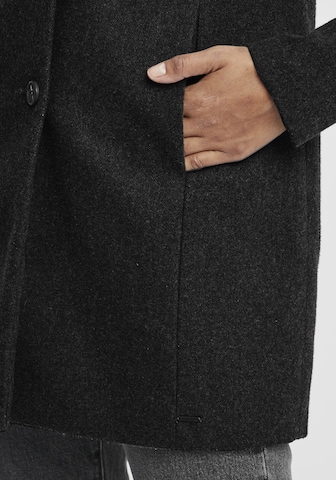 Oxmo Between-Seasons Coat 'Hermy' in Black