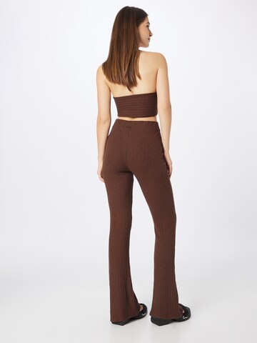 évasé Pantalon 'Sleek' NLY by Nelly en marron