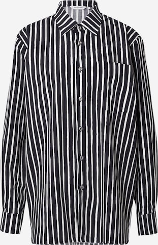 Marimekko Pusero 'JOKAPOIKA 2017' värissä musta: etupuoli