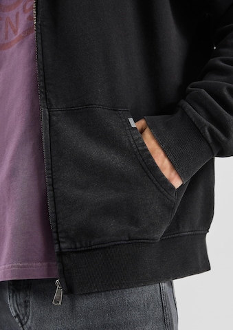 QS Ζακέτα φούτερ σε μαύρο