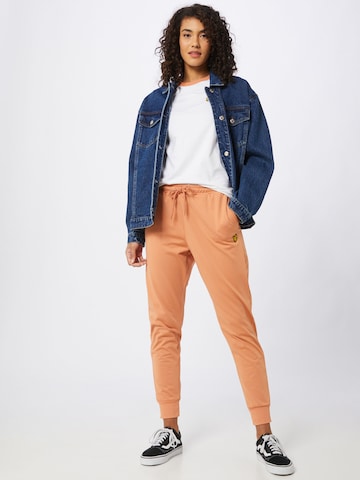 Effilé Pantalon Lyle & Scott en orange