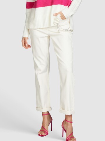 MARC AUREL Loose fit Pants in White: front