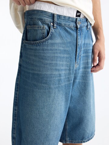 Pull&Bear Loosefit Džíny – modrá
