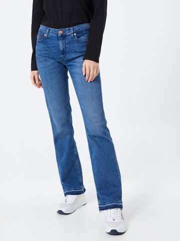 Tommy Jeans Bootcut Jeans 'Maddie' in Blauw: voorkant