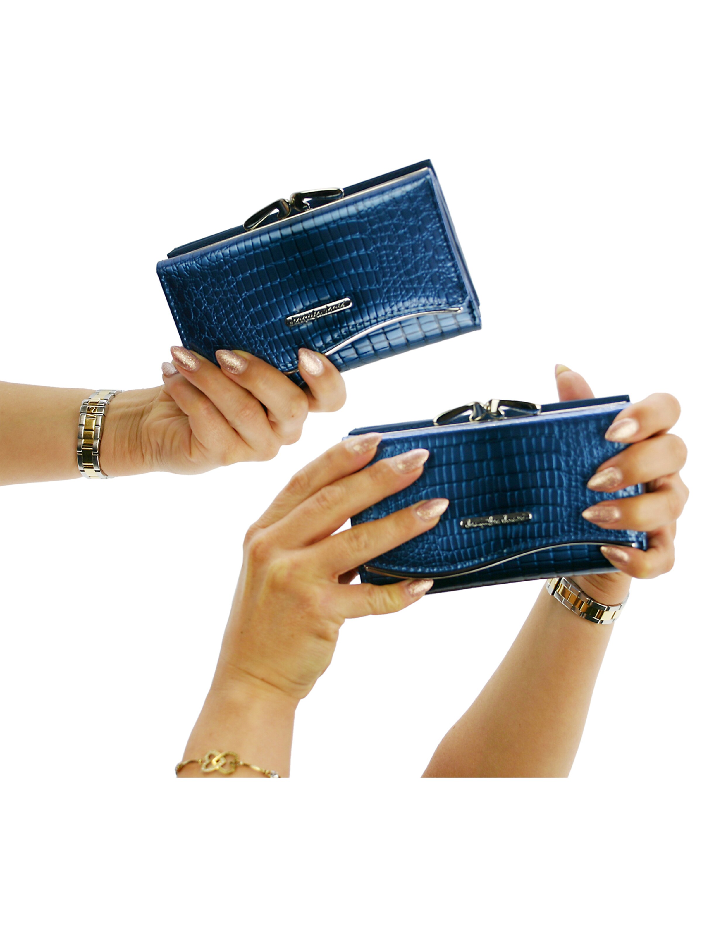 Jennifer Jones Wallet in Blue