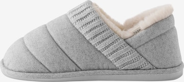 pilka Next Naminės šlepetės: priekis