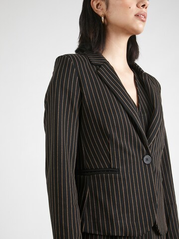 Blazer 'Ravna' di b.young in nero