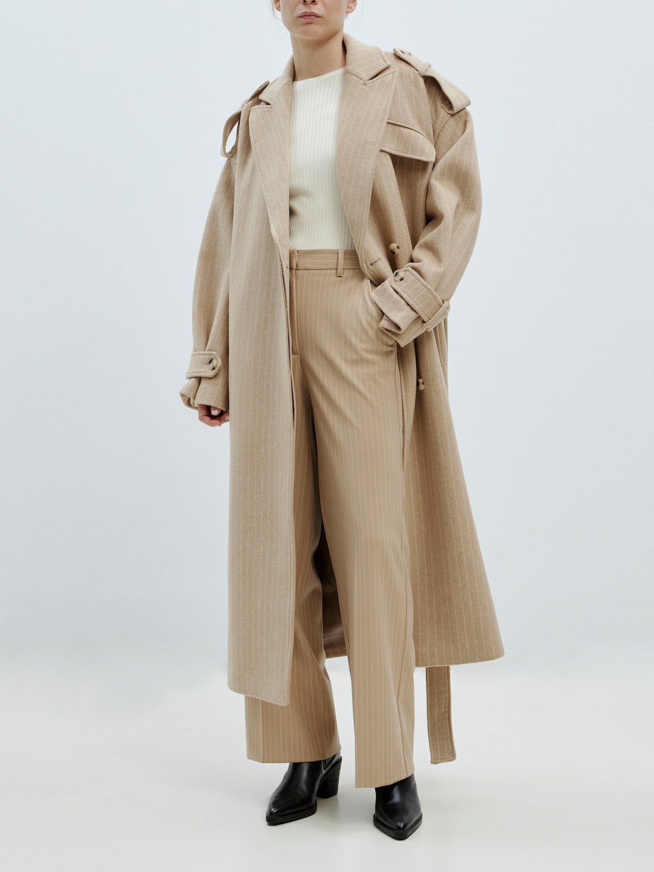 EDITED Produkte Hose 'Zaida' beige