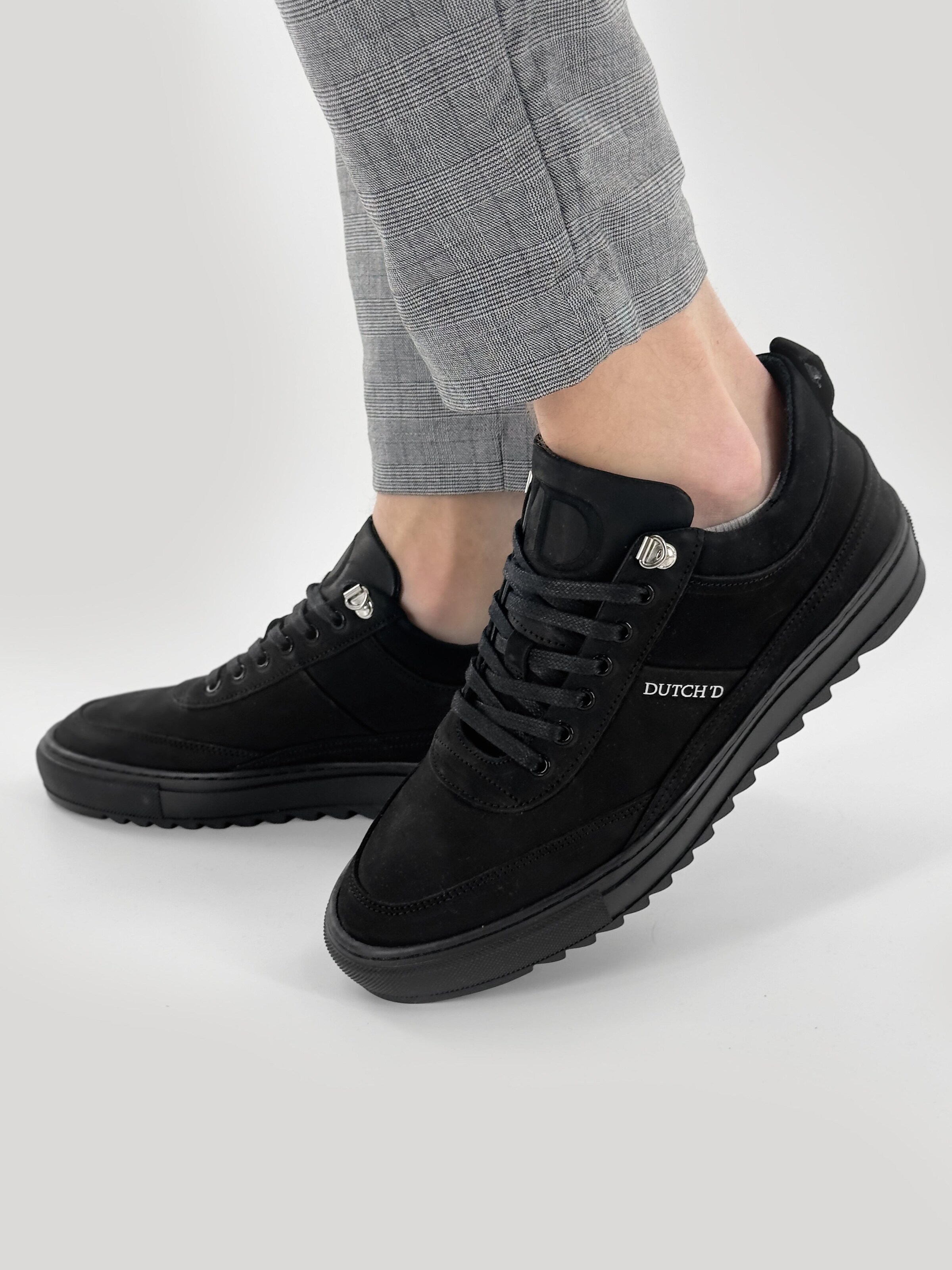 Dutch'D Sneakers laag 'Myth' in Zwart: voorkant