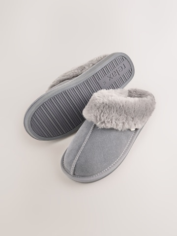 Next - Zapatillas de casa en gris