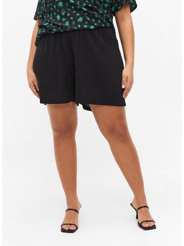 Zizzi Loosefit Shorts 'Bella' in Schwarz: Vorderseite