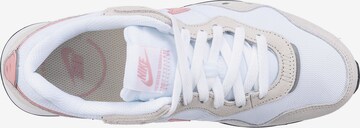 Nike Sportswear Sneakers laag 'Venture' in Wit