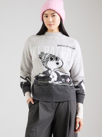 PRINCESS GOES HOLLYWOOD Sweter 'Snoopy Ski Patrol' w kolorze szary: przód