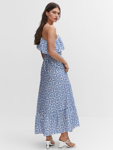 Rochie de vară 'Linaje' de la MANGO pe albastru