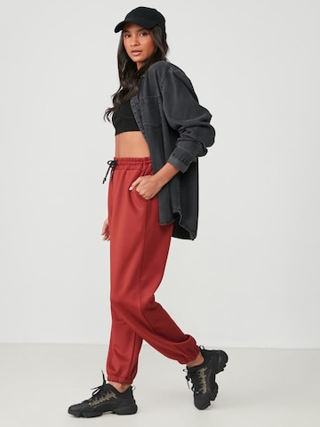 C&City Tapered Trousers in Brown