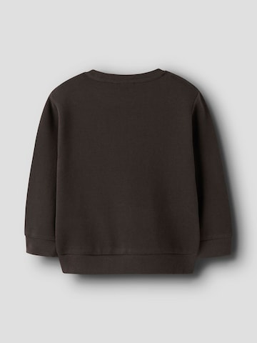 NAME IT - Sudadera 'NMMObear' en marrón