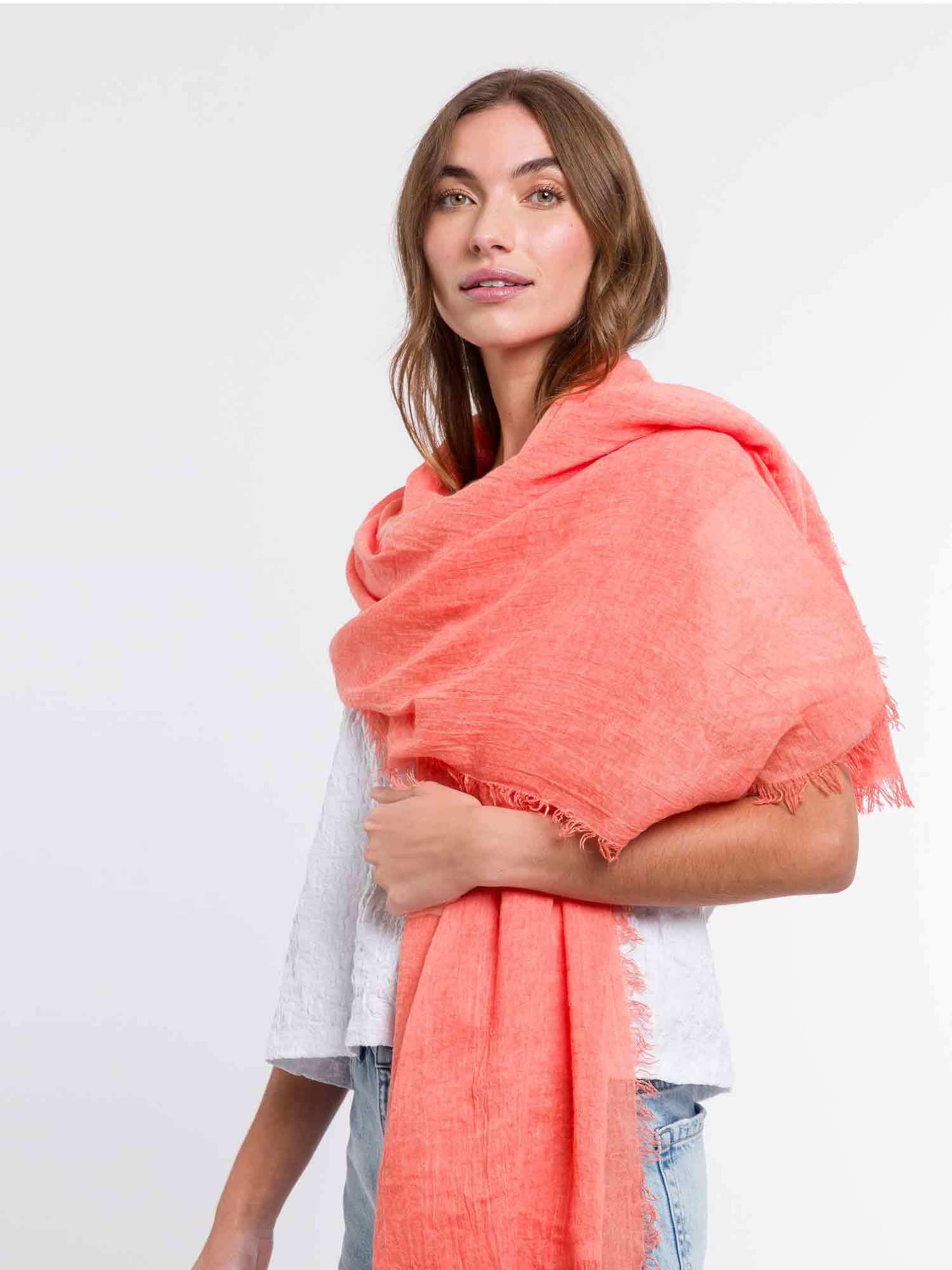 FRAAS Oversized Scarf in Red