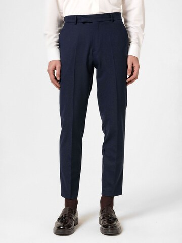 Antioch Regular Trousers with creases 'Luka' in Blue: front