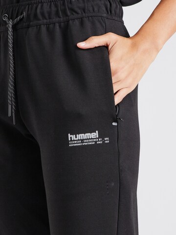 Hummel Tapered Sportsbukser 'Tech Fleece' i sort