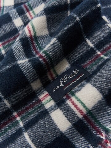 Bershka Scarf in Blue: front
