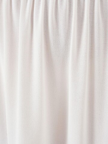 Bigdart Skirt in White