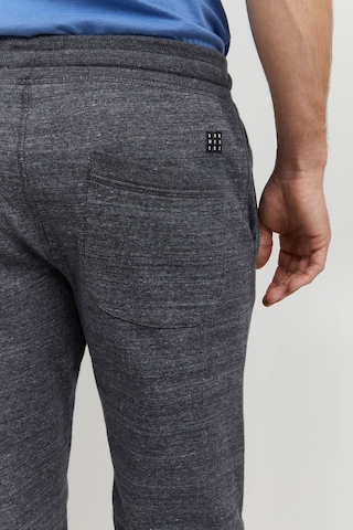 Tapered Pantaloni 'Alton' di BLEND in grigio