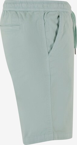 Urban Classics Regular Pants in Green