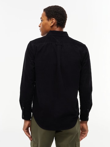 Coupe regular Chemise Tommy Jeans en noir