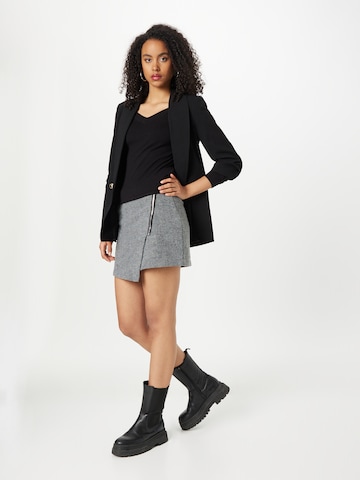 Pull-over PIECES en noir