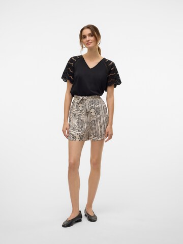 Regular Pantalon 'VMMenny' VERO MODA en beige