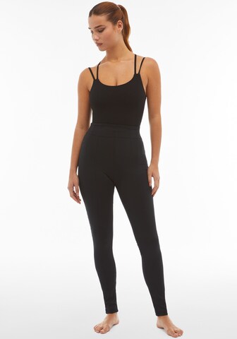 Freddy Skinny Leggings in Black