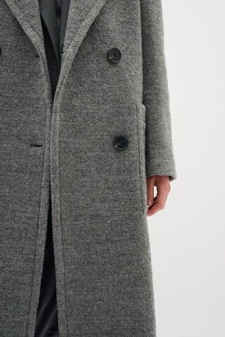 InWear Between-seasons coat 'Yum' in Grey