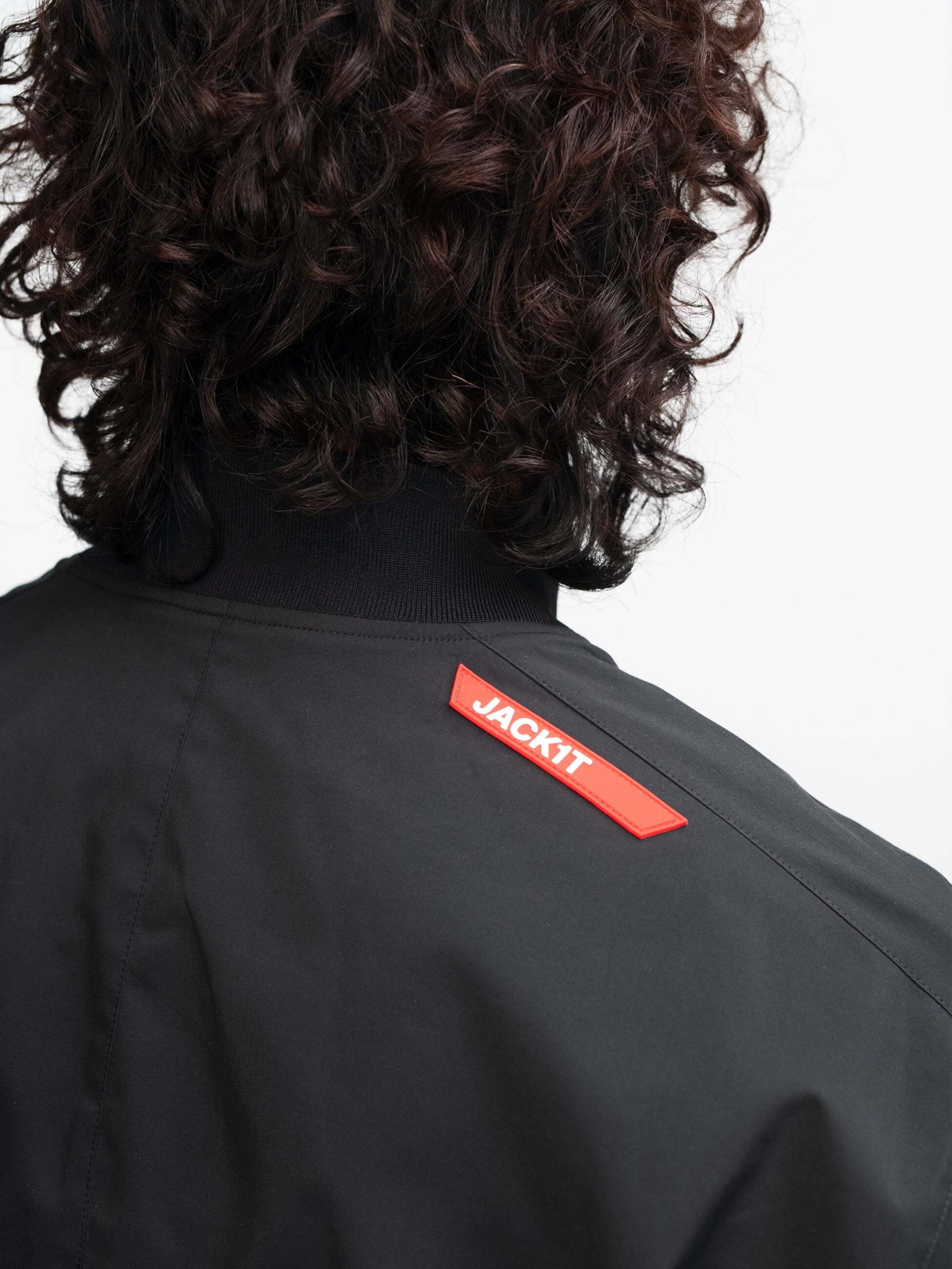 JACK1T Outdoorjas ' Oberon Tech Bomber ' in Zwart