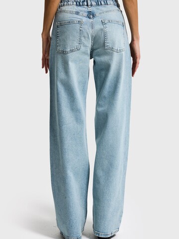 Loosefit Jean 'RHINESTONE LOOSE MID RISE JEANS' IT'S BASIC en bleu