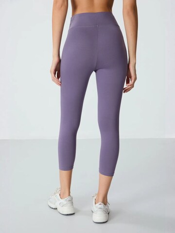 Tommy Life Slimfit Gamaschen in Lila
