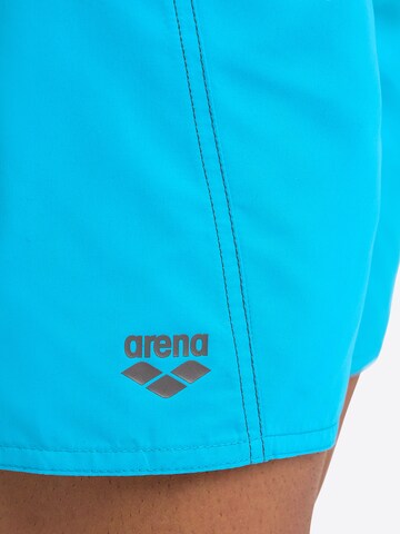 ARENA Beach Short 'LOGO BOXER' in Blau