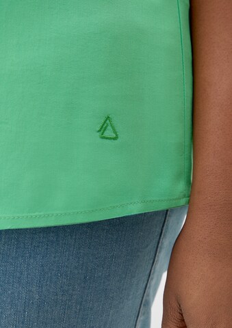 TRIANGLE Blouse in Groen