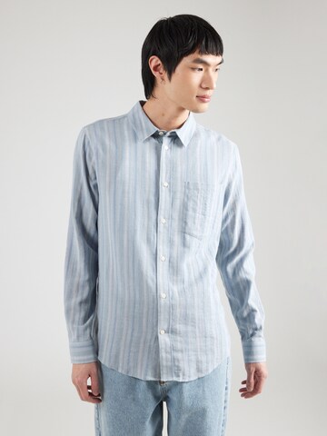 Regular fit Camicia 'FLAAVIEN' di ARMEDANGELS in blu: frontale