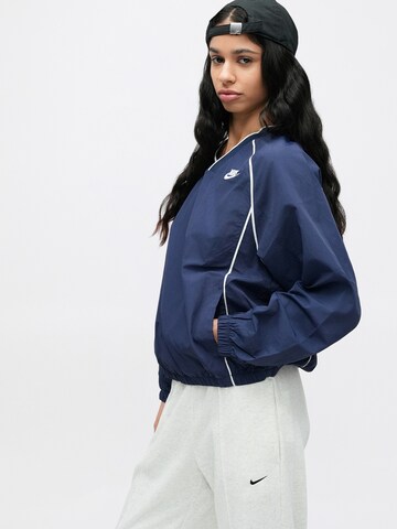 Tapered Pantaloni 'Chill' de la Nike Sportswear pe gri